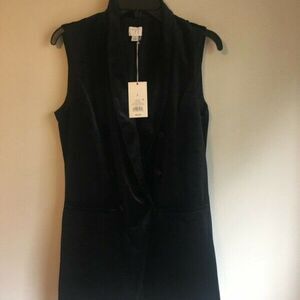NWT A new day small black pullover